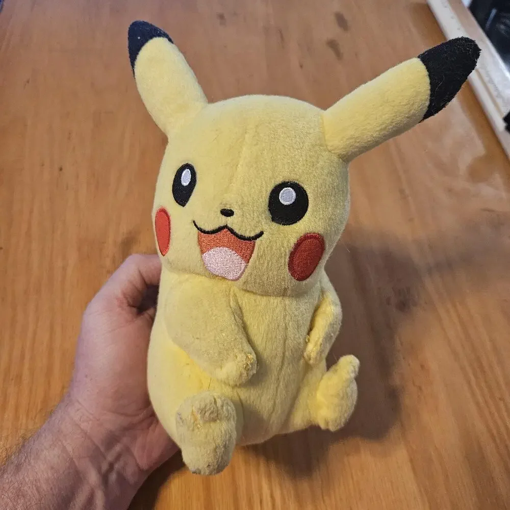 Pokemon Pikachu Plush Stuffed Animal Toy Small Yellow Sitting Tomy 2016 Figure